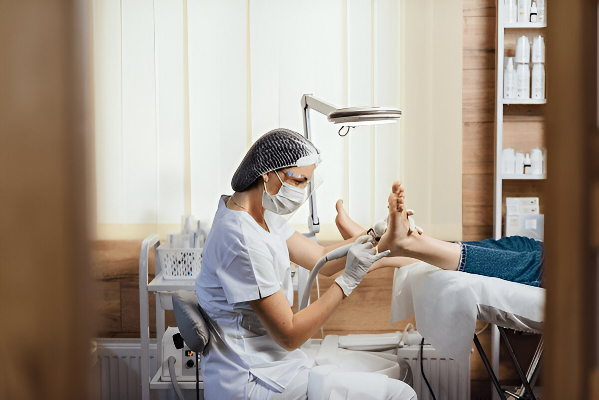Avoiding Amputation: How Early Diabetic Foot Care Saves Limbs